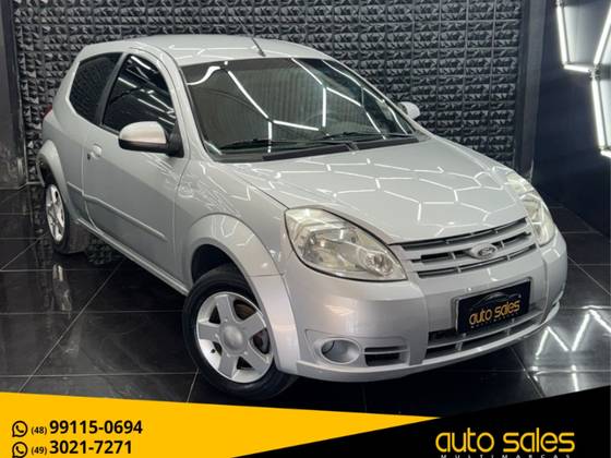 FORD KA 1.0 MPI 8V FLEX 2P MANUAL FORD KA 1.0 MPI 8V FLEX 2P MANUAL